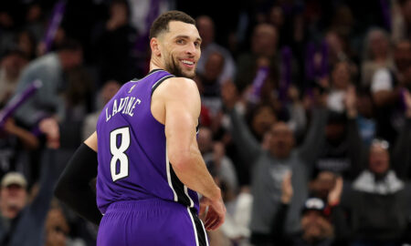 Premier carton de Zach Lavine sous les couleurs violetes