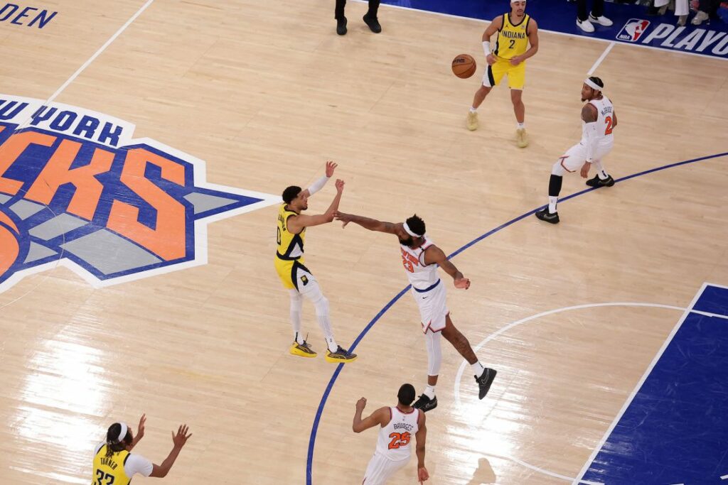 Tyrese Haliburton glace le Garden lors du match 1