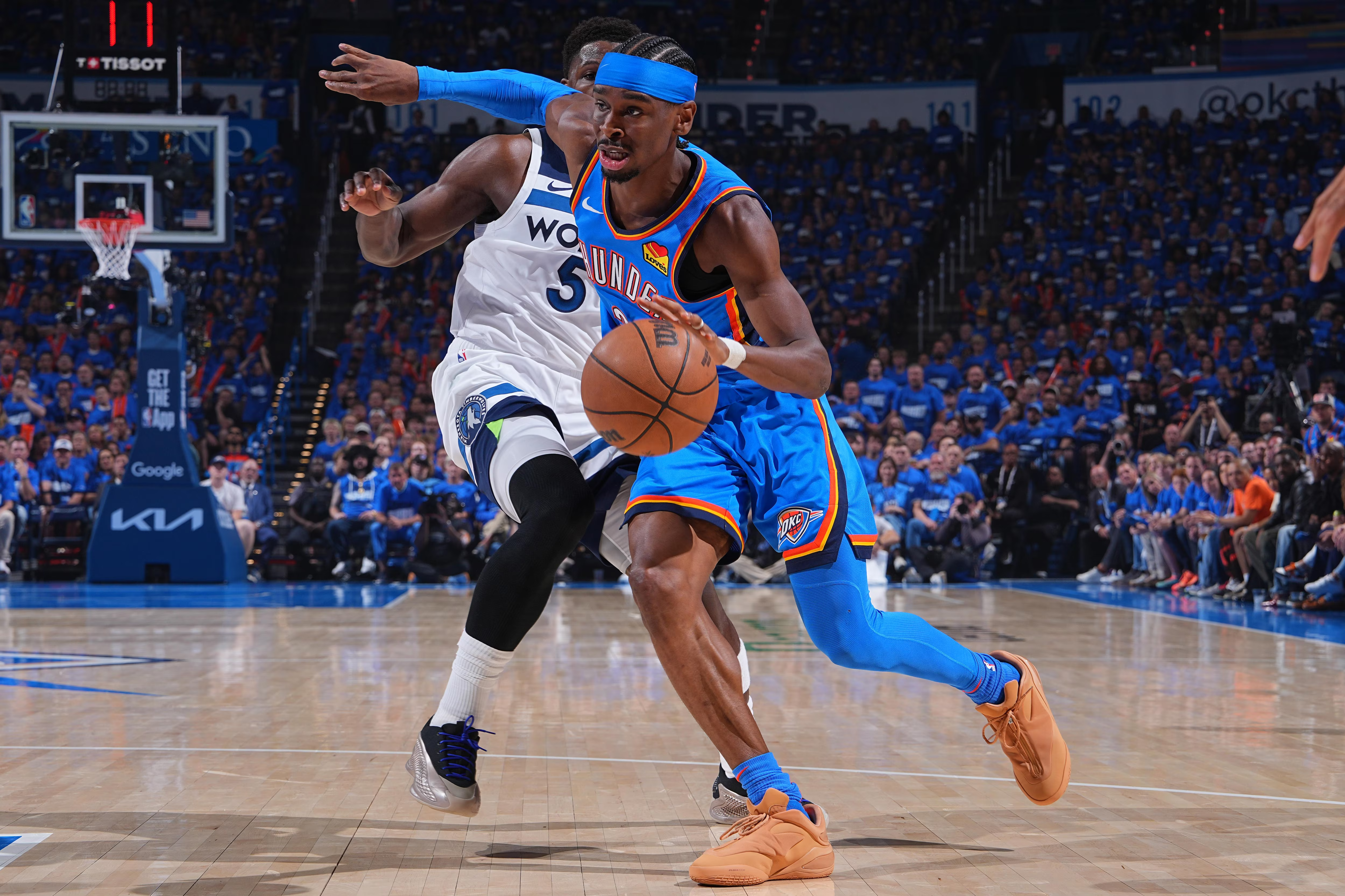SGA en plante 38 contre lesWolves 2 à 0 pour OKC